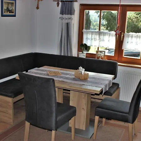 Brustmann Apartment *